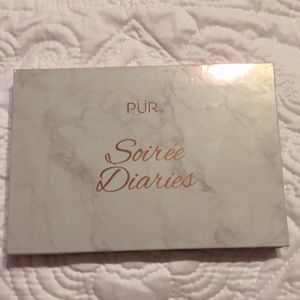 Pür Soirèe Diaries palette